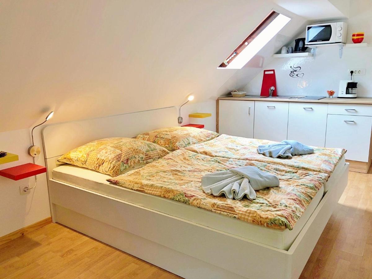 2 Studio & Apartment Cvetek בוהין מראה חיצוני תמונה