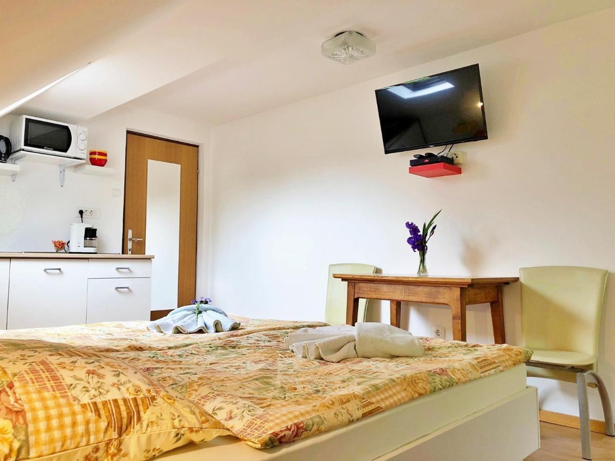 2 Studio & Apartment Cvetek בוהין מראה חיצוני תמונה